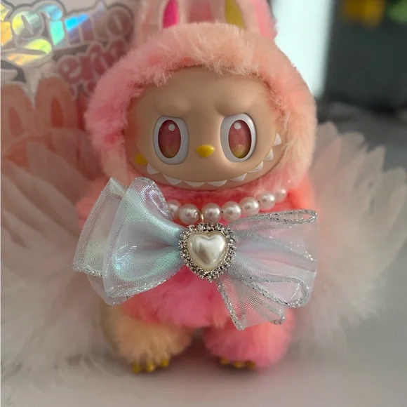 Labubu Plush Pop Mart's The BIG ENERGY series in custom outfit NIB ~ “LOYALTY” - Picture 2 of 13